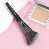 Angled Blush & Powder Brush