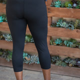 Perfect Curves Crop Leggings